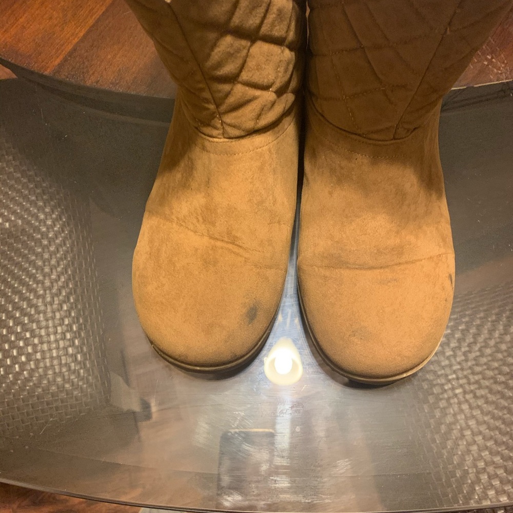 Guess boots